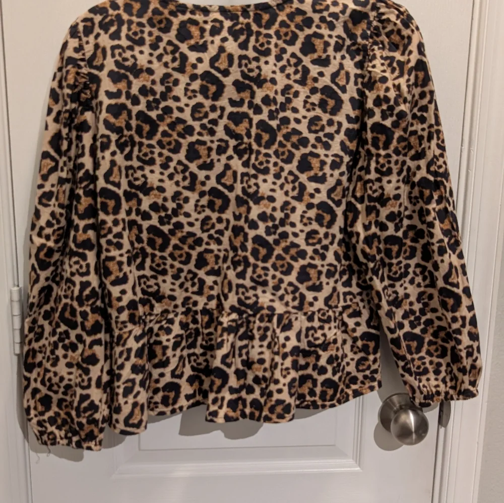 Sim & Sam Animal Print Front Tie Peplum Top size XL NWT - Picture 4 of 6